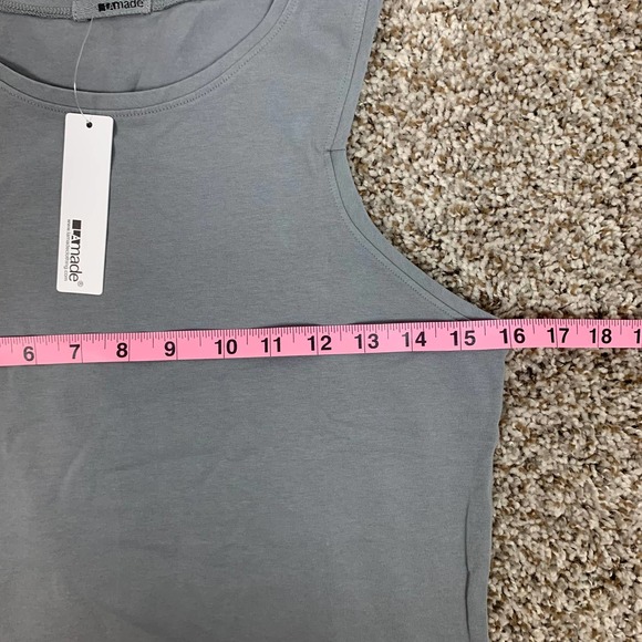 NWT LAmade gray, sleeveless high neck active tank top, REVOLVE - Picture 6 of 7
